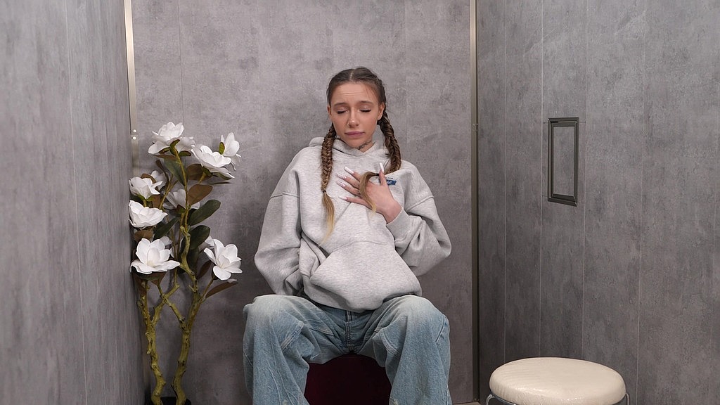 shy brunette tries glory hole for the first time and loves it (Murkovski, Luna Evans) shy brunette tries glory hole for the first time and loves it (Murkovski, Luna Evans)