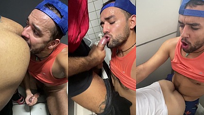 Banheirao com varios machos curtindo o carnaval, gays e heteros com tesao na madrugada - Ep02