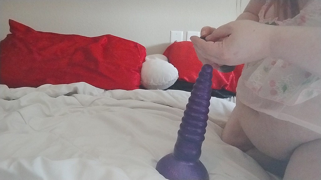 bbw cherry storm fucking a unicorn horn in the ass! (Вишневий шторм) bbw cherry storm fucking a unicorn horn in the ass! (Cherry Storm)