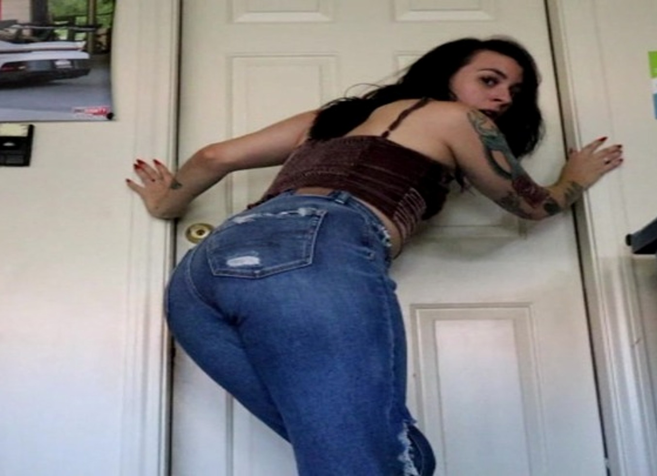Mia Hope Desperate To Pee Wetting Her Jeans