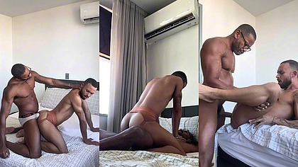 FODIDO PELO NEGRO TATUADO E PIROCUDO - SEXO GAY SEM CAMISINHA COM GOZADA DENTRO DO MEU RABO