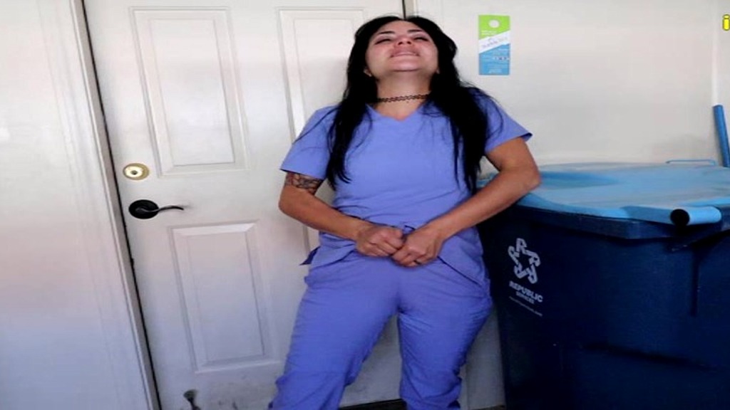 nurse sushii xhyvette totally pissing her uniform scrubs (Sushii Xhyvette) nurse sushii xhyvette totally pissing her uniform scrubs (Sushii Xhyvette)