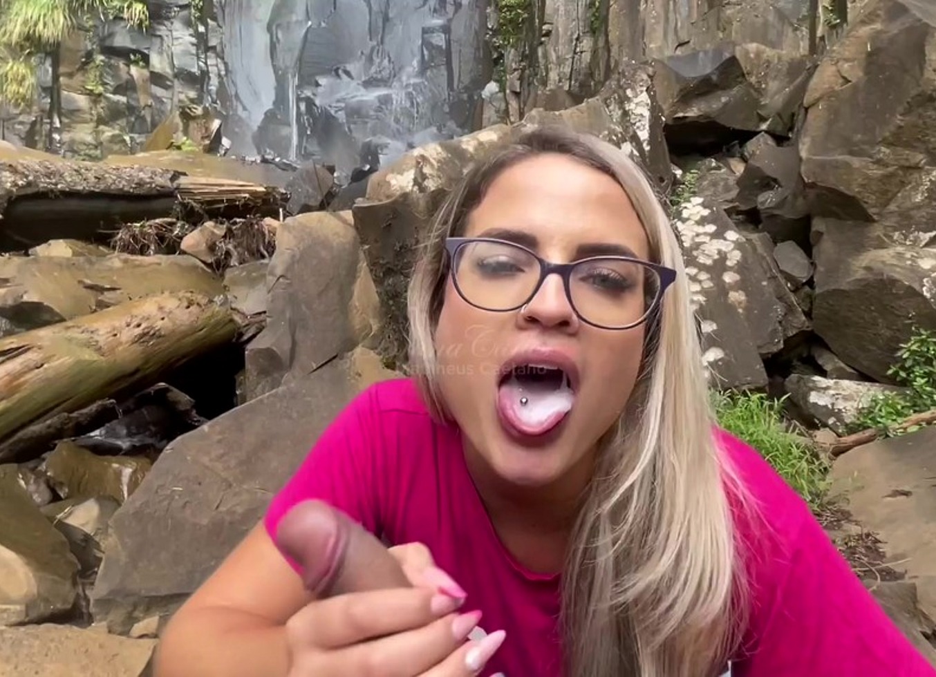 Chupei A Piroca Do Dotado Na Cachoeira Ate Ele Encher Minha Boca De Porra