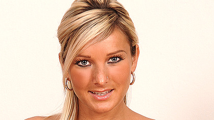 Vanessa has a nice vanASSY!