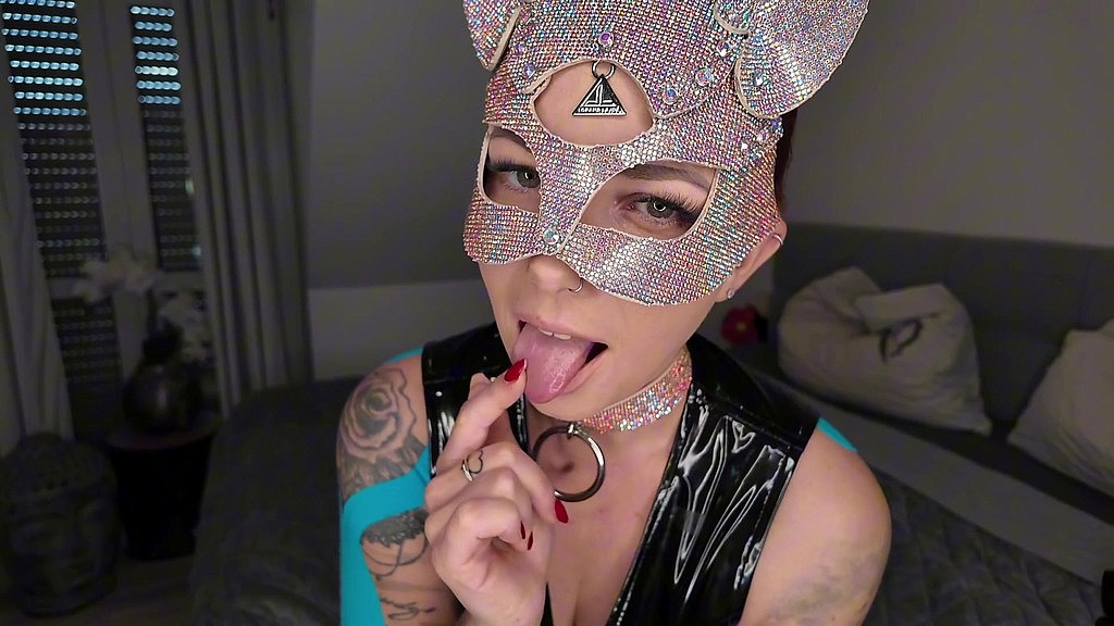 take me and use me! (Nina Devil) take me and use me! (Nina Devil)