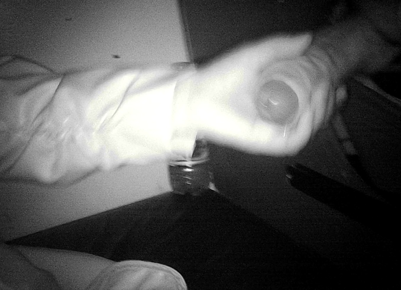 Glory Hole - Um Pau Grosso Me Comeu Gostoso Na Balada Liberal