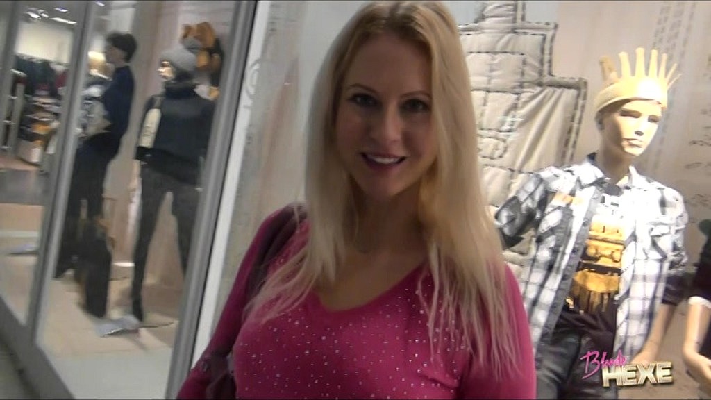 public im laden (Стефан, Блондинка Хекс) public im laden (Stefan, Blonde Hexe)