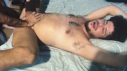 ENCONTRAMOS TURISTAS NA PRAIA E FOMOS FODER NA PUSADA