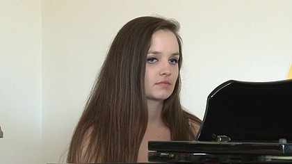 Shay Hendrix Begs For More Of His Dick Before Getting A Full On Facial