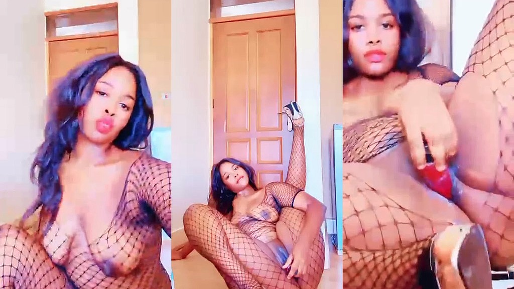 slut on highheels and fishnet fucking her snatch (Bagzkizz) slut on highheels and fishnet fucking her snatch (Bagzkizz)