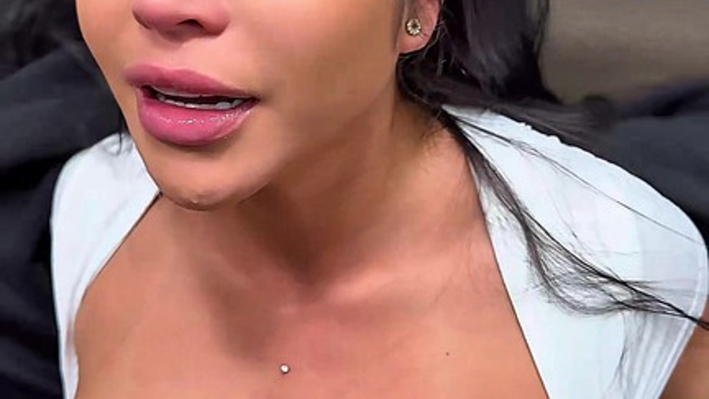fuck hard in an elevator with chris diamond (Chris Diamond, Sara Retali) fuck hard in an elevator with chris diamond (Chris Diamond, Sara Retali)