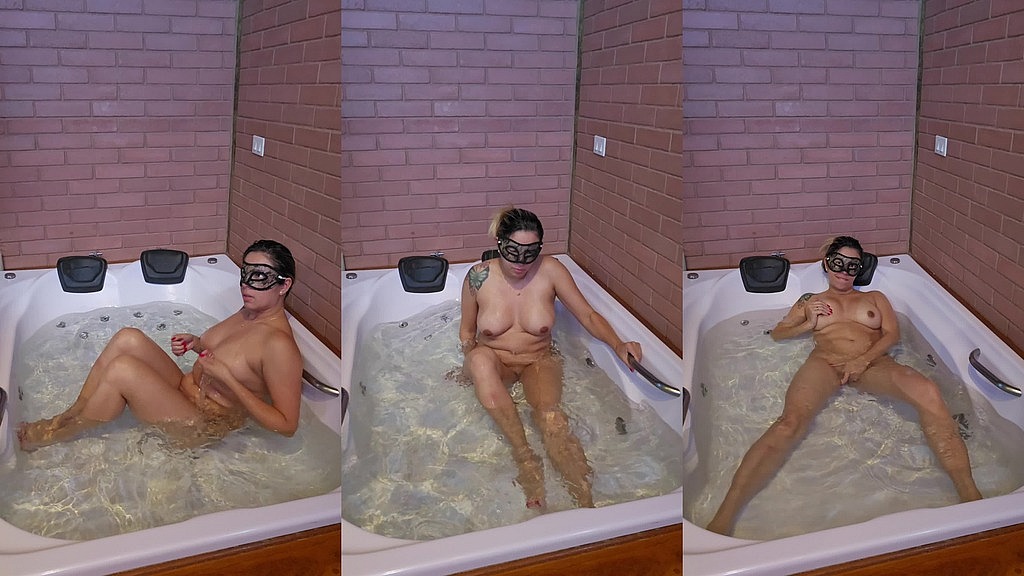 esposa tentacao se divertindo na banheira! (Сратентакао) esposa tentacao se divertindo na banheira! (Sratentacao)
