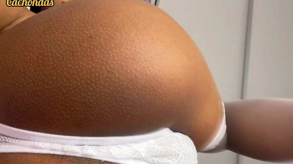 puta colegiada se masturba con un pepino gigante (Lindsayputita) puta colegiada se masturba con un pepino gigante (Lindsayputita)