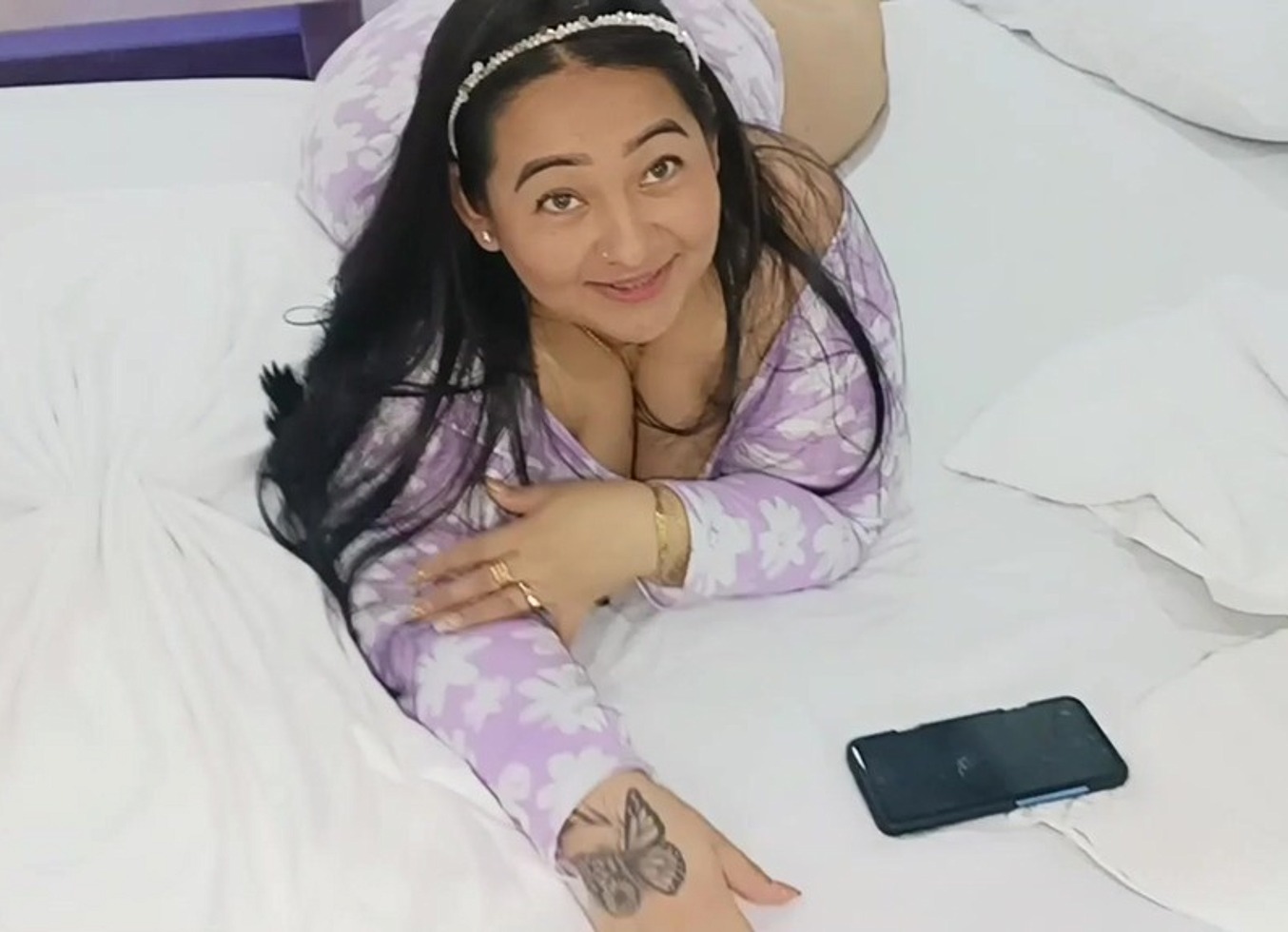 Me Gusta Divertirme Con Mi Esposa Haciendo Un Rico Y Divertido Juego De Roles Mientras Me Follo Su Gran Culo Y La Lleno De Creampie - Historia Completa