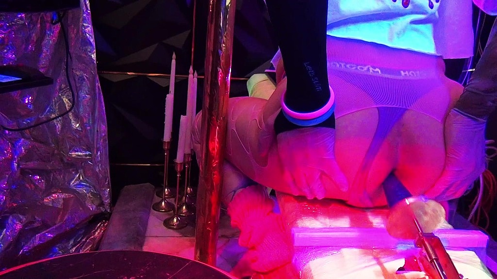 Toypleasurexxx: Toy Pleasure xxx si concede una sessione di sesso anale profondo (AnalVids.com) toy pleasure xxx takes deepfuck session in the ass (Toypleasurexxx)