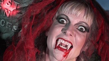 Busty Blonde Tyler Faith And Foxy Are Vampires Very Hungry For Cock - 4K Ultra HD