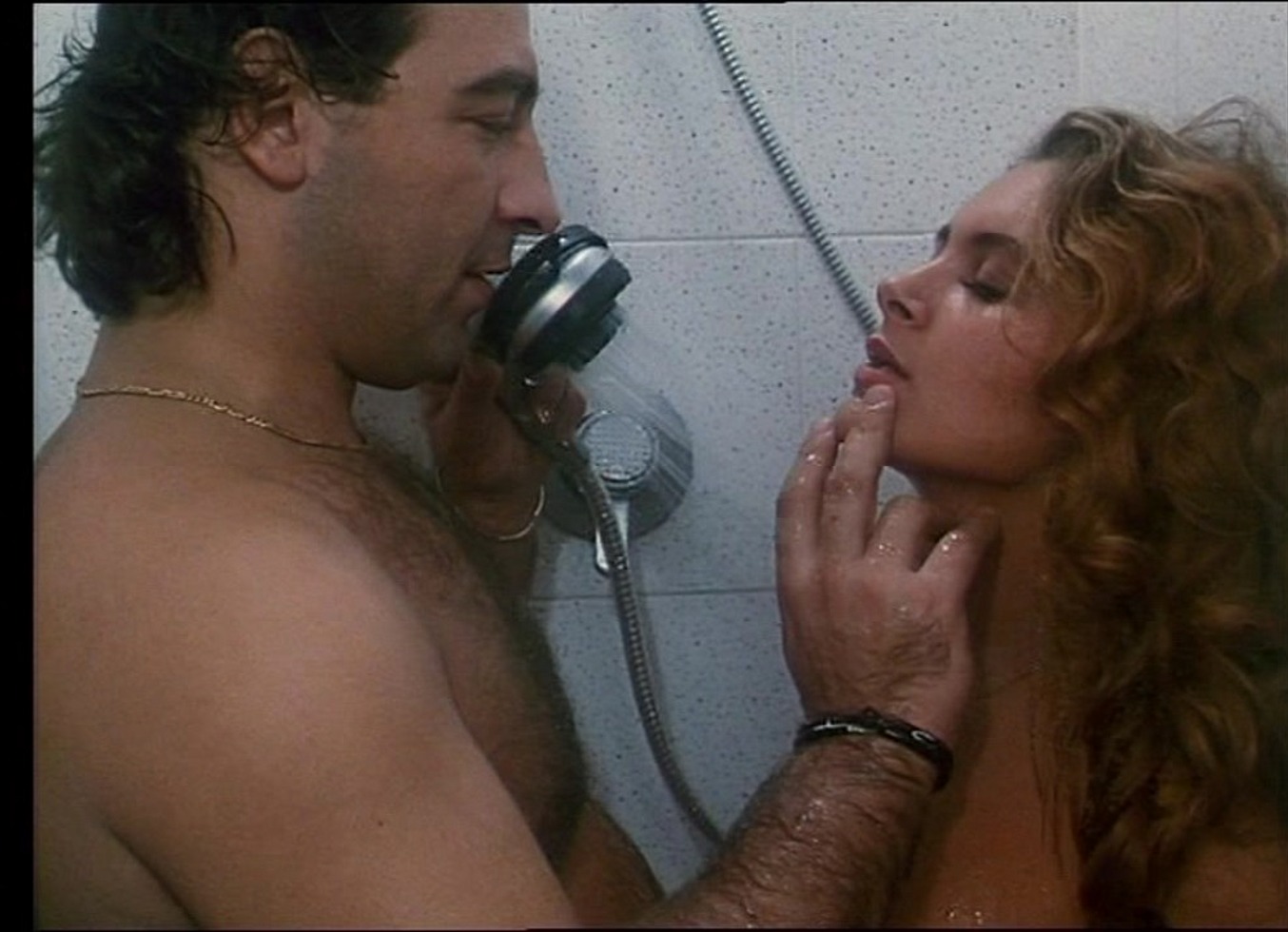 Roberto Malone Loves Hairy Pussy!!!