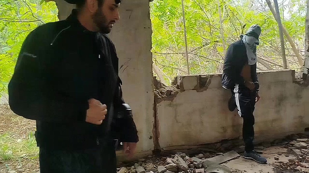 motoboy entrou por engano no lugar errado e foi massacrado na pica de dois negoes impiedosos (Brenosafado3, Passivoputao30rj) motoboy entrou por engano no lugar errado e foi massacrado na pica de dois negoes impiedosos (Brenosafado3, Passivoputao30rj)