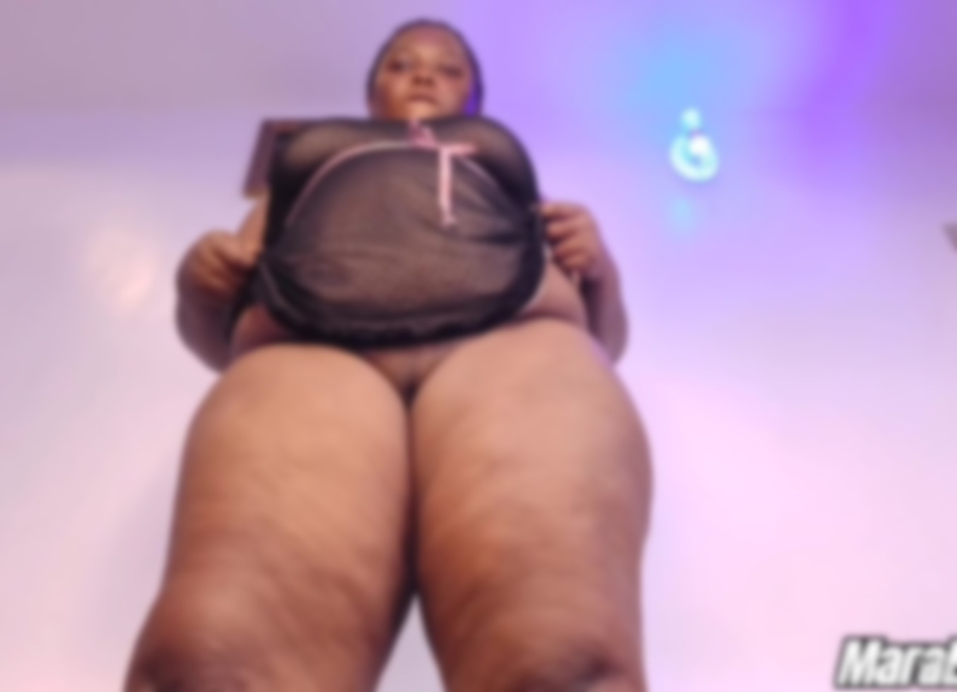 Fat Booty Ebony MILF Solo Orgasm