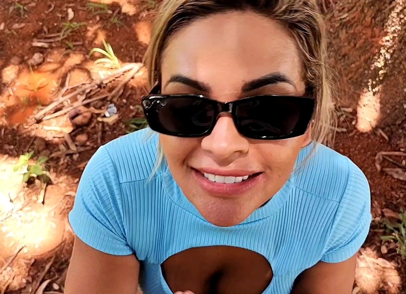 She Showed Off Her Beautiful Body In A Public Park And Didn't Miss The Opportunity To Once Again Give Her Ass In A Forbidden Place In Broad Daylight. Vagninho E Luna Oliveira