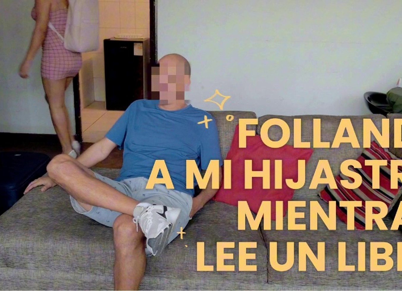 Folle A Mi Hijastra Virgen Mientras Leia Un Libro