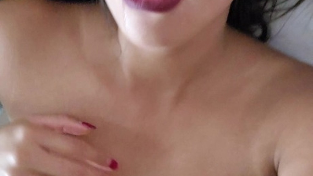 Sammy Corazon, Rico Vargas: tu novia con su nada que ver viendo netflix (AnalVids.com) tu novia con su nada que ver viendo netflix (Sammy Corazon, Rico Vargas)