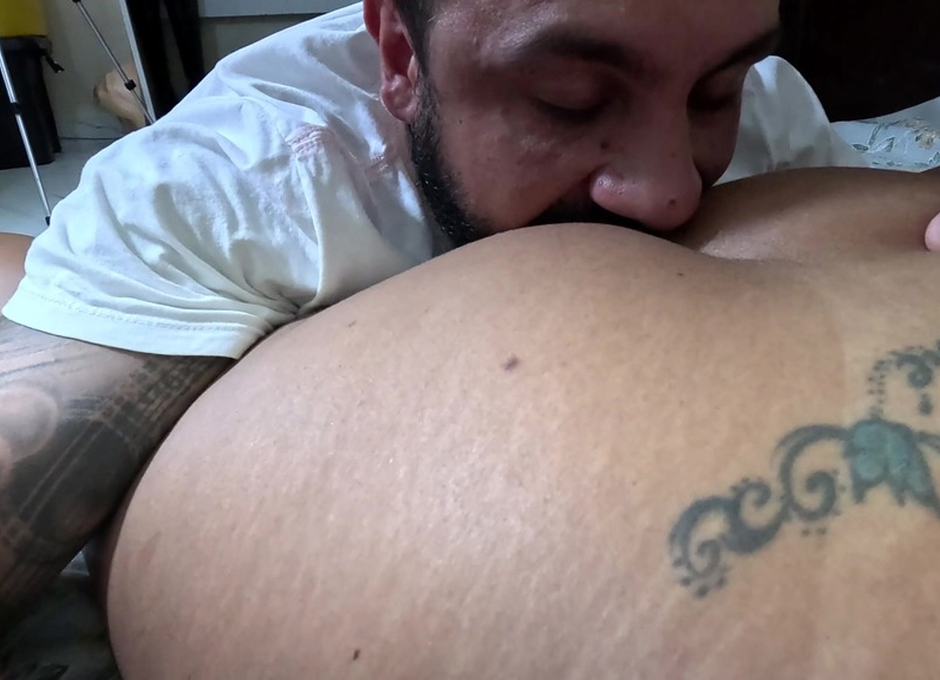 Ela Ficou Peladinha No Meu Escritorio Em Quanto Eu Trabalhava Meti A Rola No Cuzinho Dela