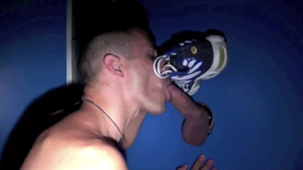 814 boy sucking big dick in glory holes (Crunch Enzodikarina, Juan Perez) 814 boy sucking big dick in glory holes (Crunch Enzodikarina, Juan Perez)