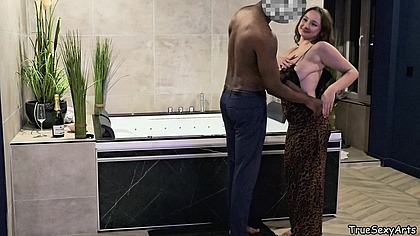 Amber Bloom 4K Jacuzzi Surprise for Hot Voluptuous Brunette