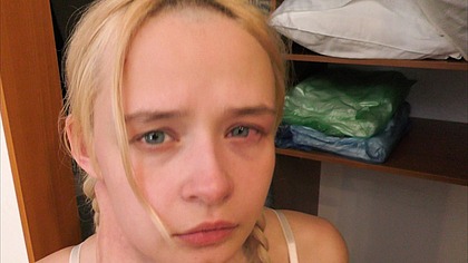 Don't cry babe ! Your dad's coming soon. maybe