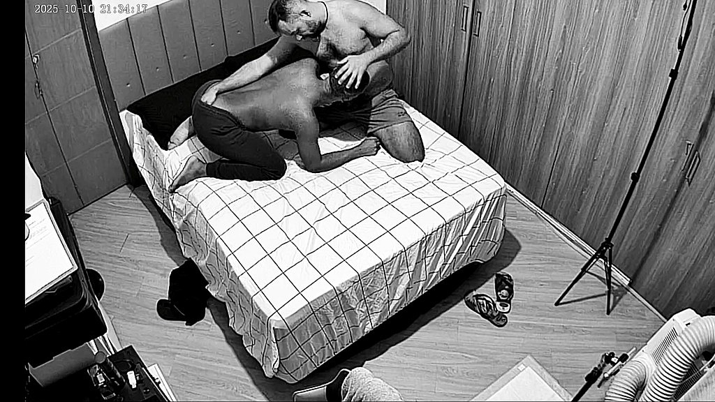 spy cam flagra sexo gay sem camisinha as escuras. (Socyal Sem Camisa, Negro dotadao) spy cam flagra sexo gay sem camisinha as escuras. (Socyal Sem Camisa, Negro dotadao)