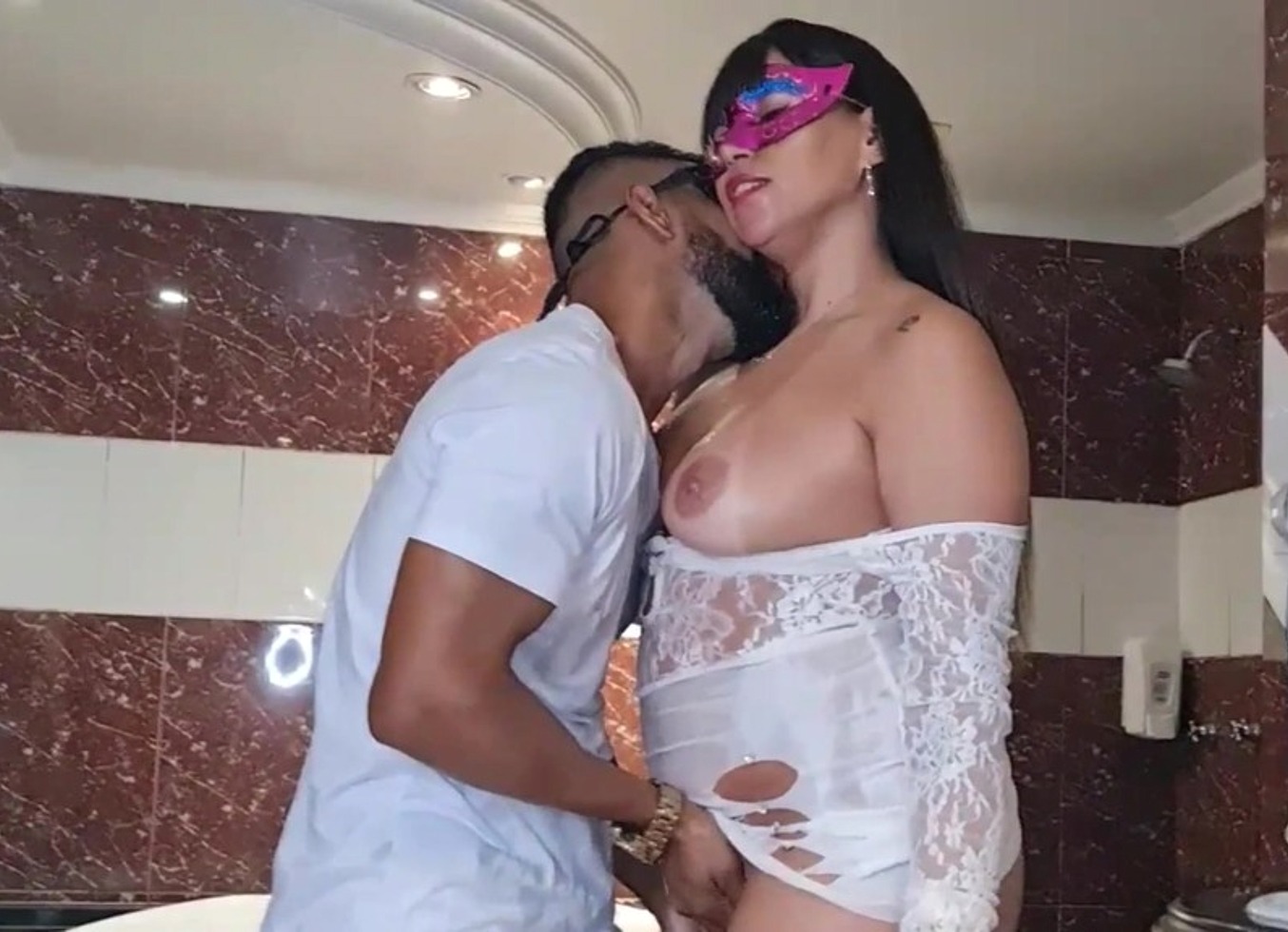 Bora Comemorar Com A Casada