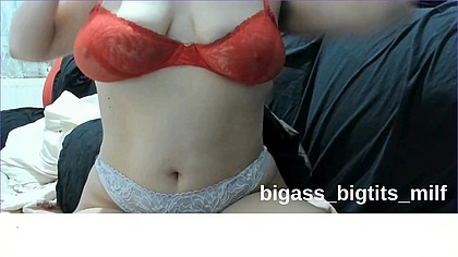 OIL ON ASS- OIL ON PUSSY- I AM FINGERING PUSSY- BIG ASS- BIG BOOBS