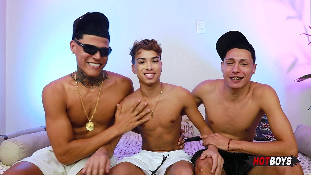 fodendo gostoso (Luis Leite, Novinho Gg,Jottaeme) fodendo gostoso (Luis Leite, Novinho Gg,Jottaeme)