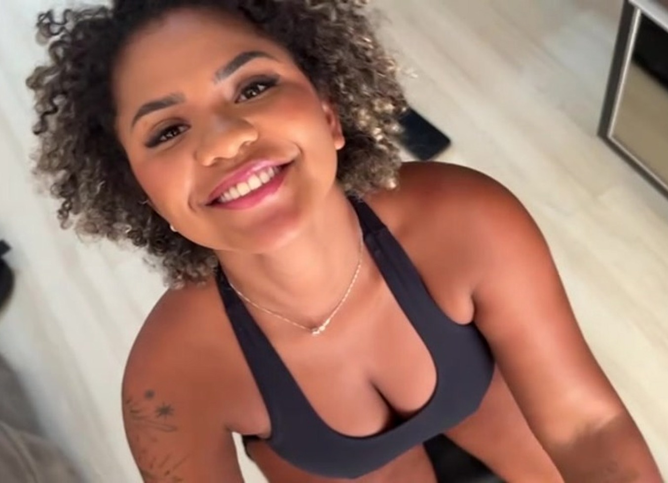 She Was Doing Yoga And I Couldn't Stand Having To Eat Her Pussy