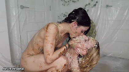 Bird Feeding Puke Custom with Rebel Rhyder