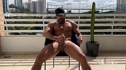 BOMBADO PARRUDO SENDO ARROMBADO POR BOMBADO PAUZUDO.