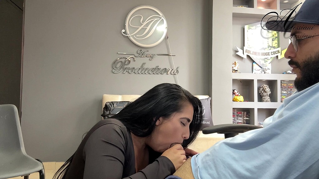 my manager makes me sign contracts and i want to suck cock (SoldierHugeCock, Alessiani69) my manager makes me sign contracts and i want to suck cock (SoldierHugeCock, Alessiani69)