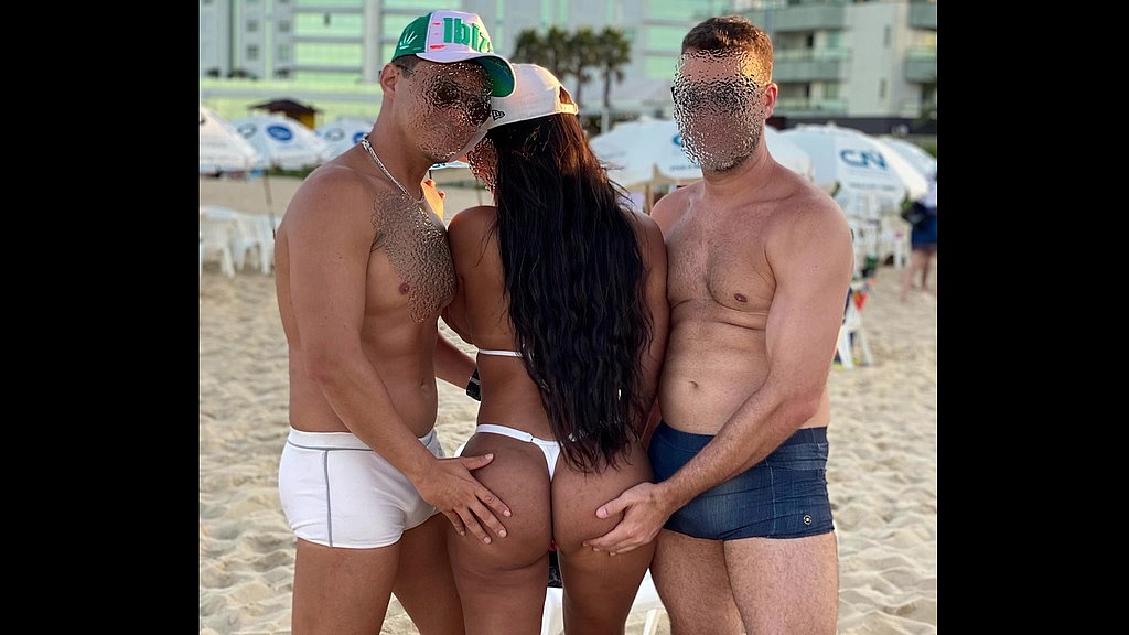 conhecendo dois solteiros pauzudos na praia (Brazilian hotwife, Junior Cuckold, Scorpio Dom, MatheusKiss) conhecendo dois solteiros pauzudos na praia (Brazilian hotwife, Junior Cuckold, Scorpio Dom, MatheusKiss)
