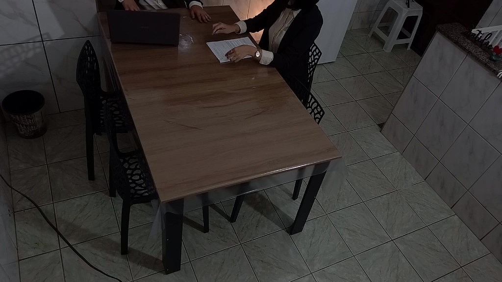 Віктор SweetCoupleStories, Габі SweetCoupleStories: секретарку трахають у дупу в кімнаті для переговорів. (AnalVids.com) secretary s ass gets fucked in the meeting room. (Victor SweetCoupleStories, Gabi SweetCoupleStories)