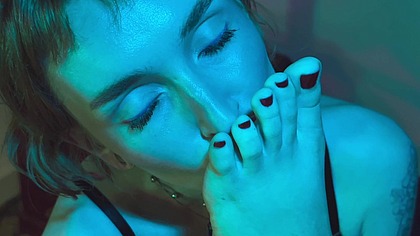 Can You Fit Your Tongue In Between Each Of My Toes?