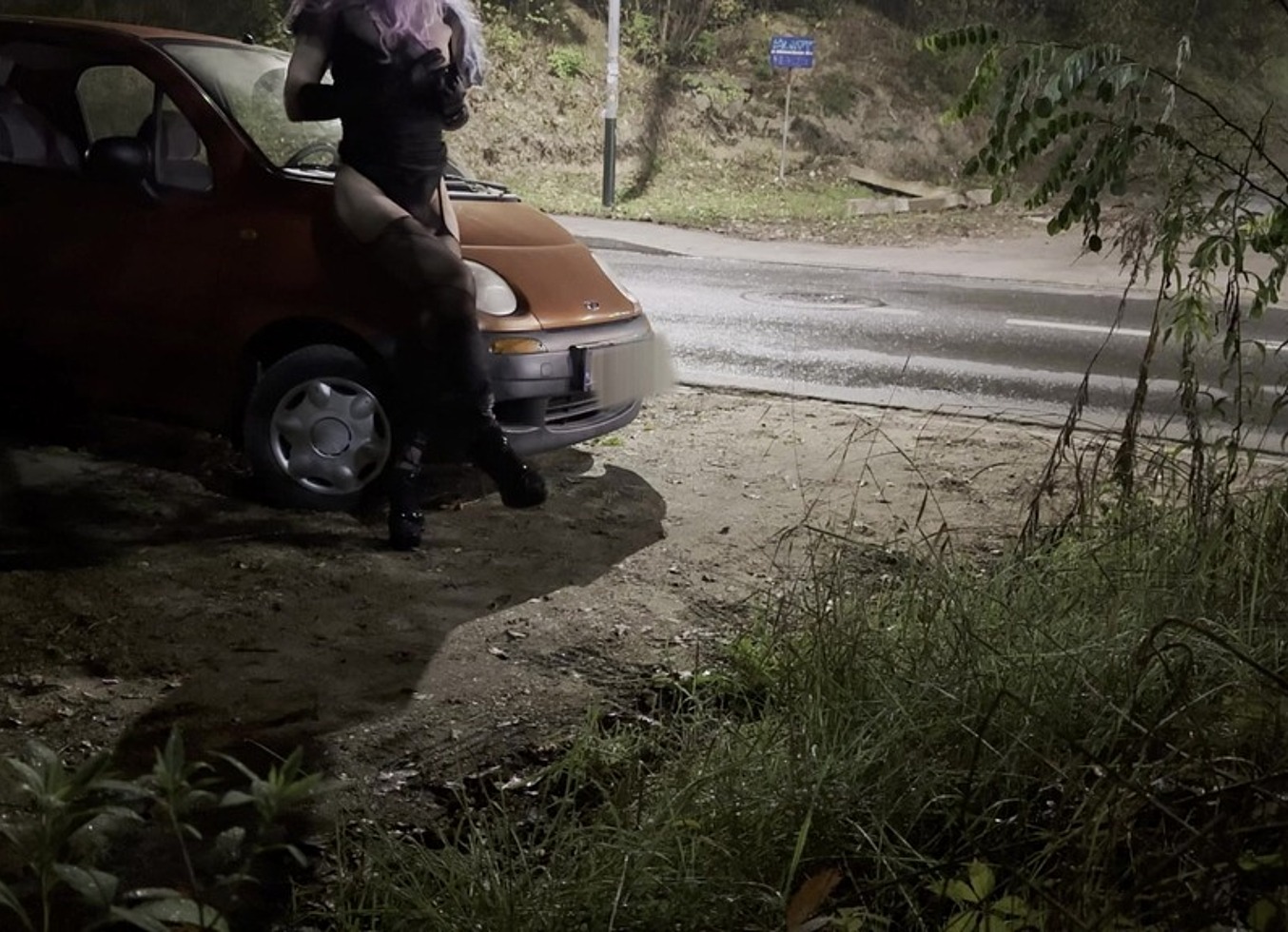 Exhibitionist Amateur Tranny High Heels Dick Ass Flash Next To Road