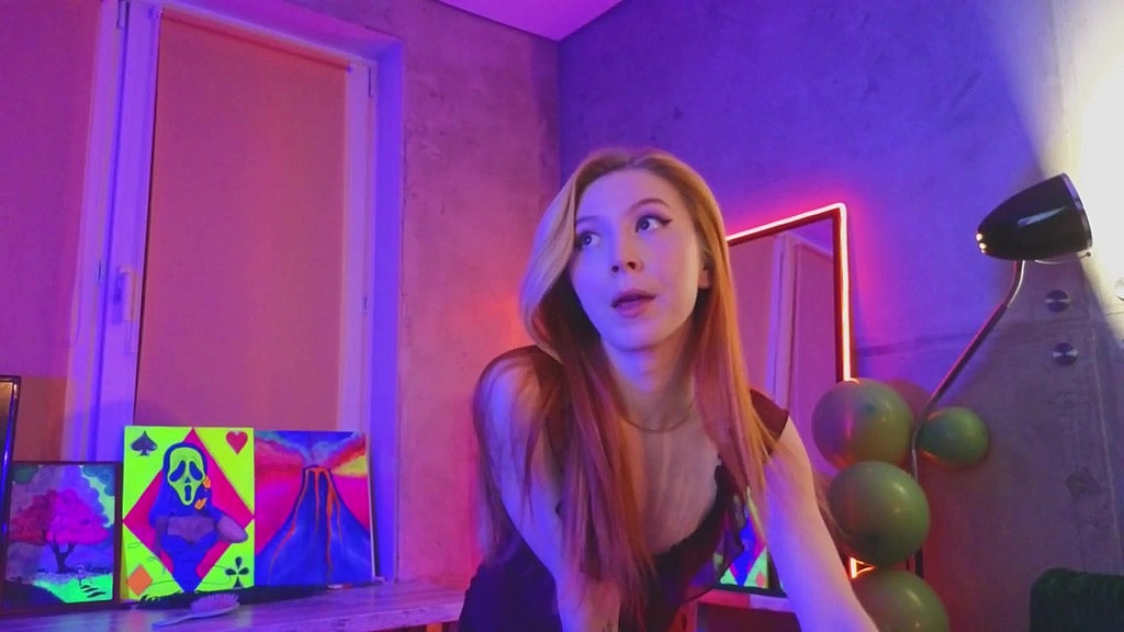 Missizi: mi accarezzo la figa e sogno un cazzo delizioso (AnalVids.com) i caress my pussy and dream of a delicious cock (Missizi)