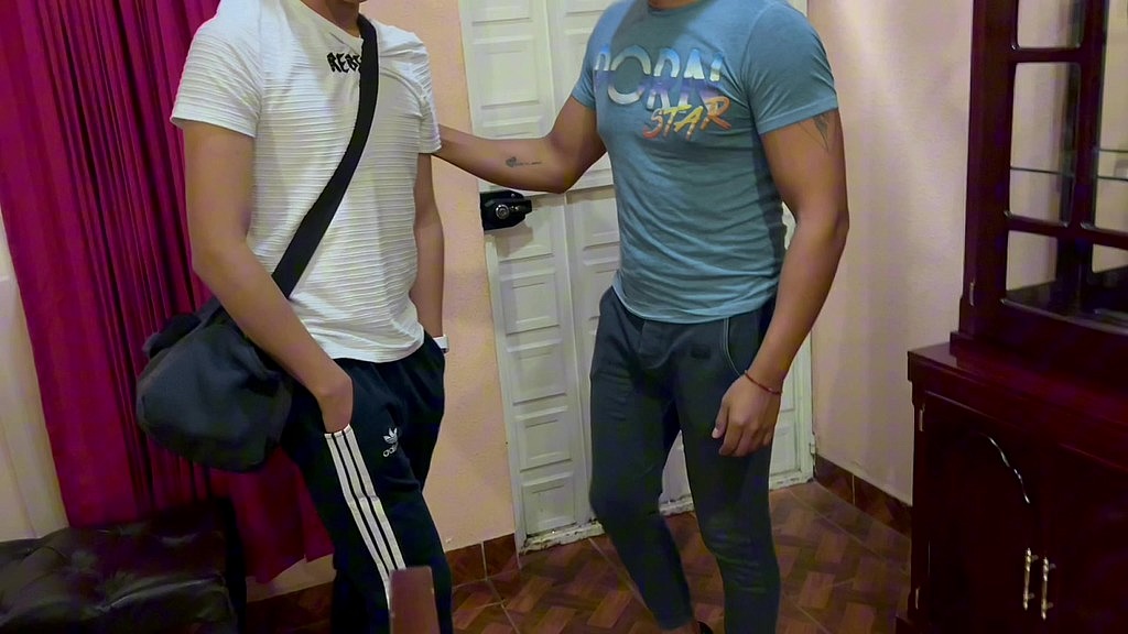 Omar Castell C, Angeltacru: por fin le pude romper el culo al chavito desconocido donde entreno pesas. solo fue cuestion de hablarle bonito, dilatarle bien el ano y listo, le incruste mi verga hasta prenarlo (AnalVids.com) por fin le pude romper el culo al chavito desconocido donde entreno pesas. solo fue cuestion de hablarle bonito, dilatarle bien el ano y listo, le incruste mi verga hasta prenarlo (Omar Castell C, Angeltacru)