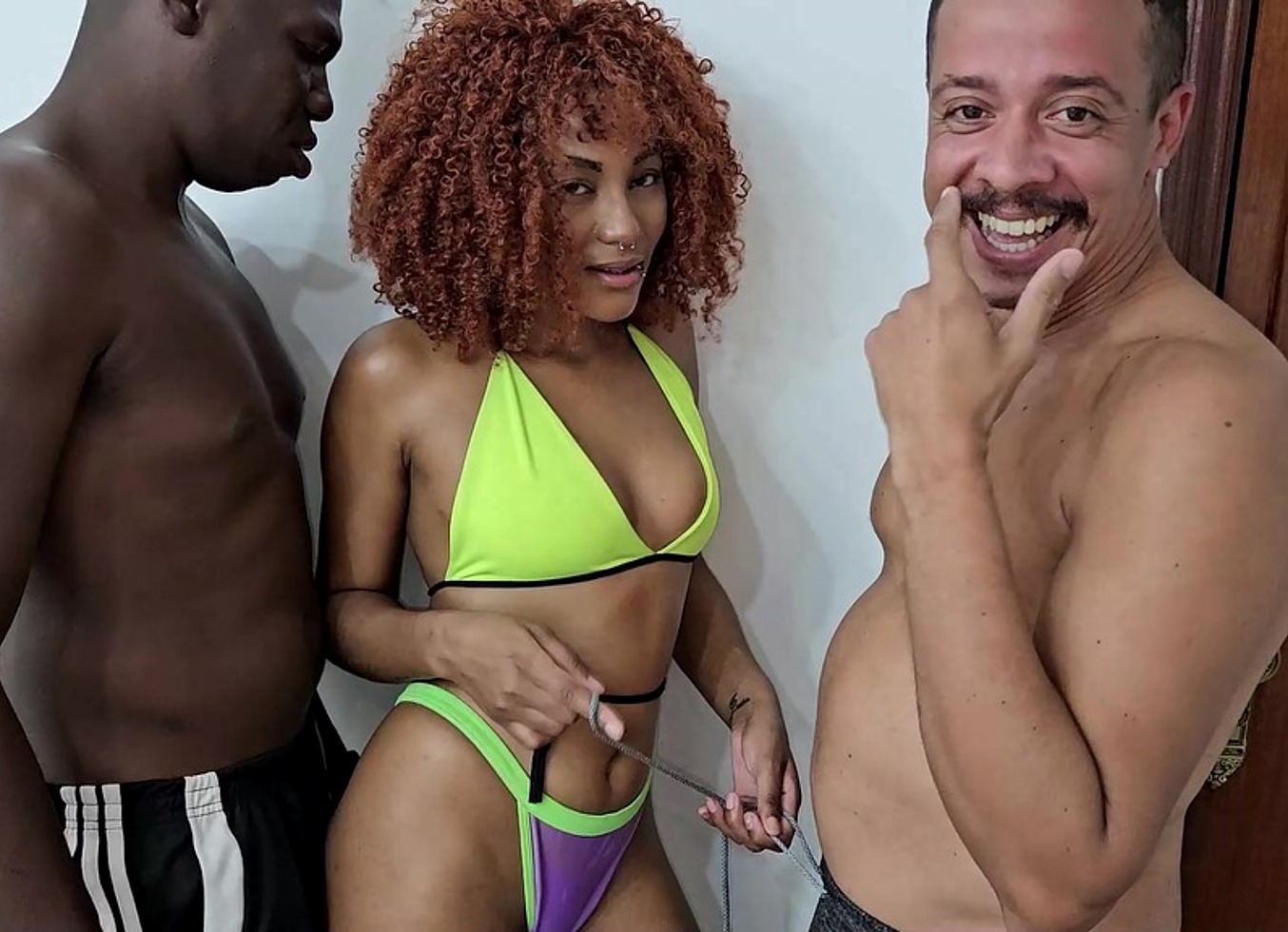 A Deliciosa Nayrob Fodendo Com 2 Dotados Ate Ganhar Leite Na Boca
