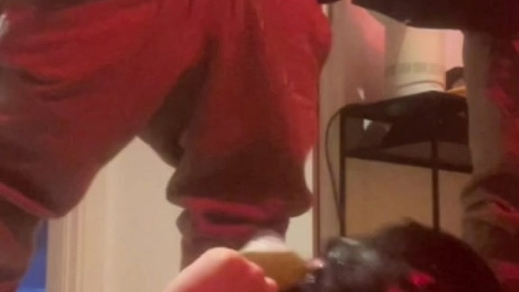 amateur boys pissing - peeing in a glass held in my young flatmate s mouth (Biflatmate,Shyflatmate) amateur boys pissing - peeing in a glass held in my young flatmate s mouth (Biflatmate,Shyflatmate)