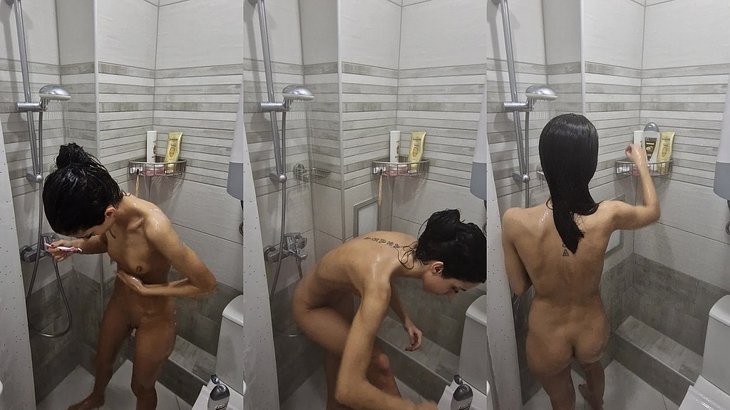 Spettacolo sotto la doccia con telecamera nascosta (2022) (Exotic_brunettee) hidden camera shower show (2022) (Exotic_brunettee)