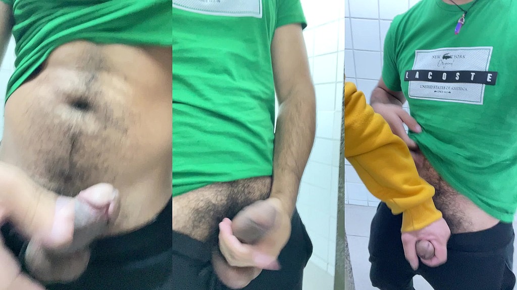 pegacao gostosa no banheiro entre machos (Socyal Sem Camisa, Robert Putaria ZS) pegacao gostosa no banheiro entre machos (Socyal Sem Camisa, Robert Putaria ZS)