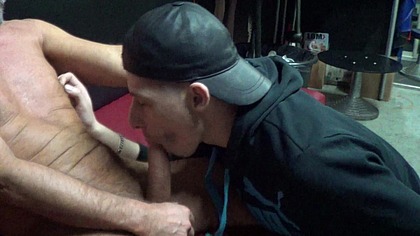 2144 very old mature boy fucking bareback twink