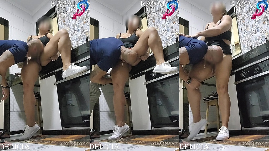 cheguei em casa depois de um encontro com dotado amigo do trabalho, e o safado do meu marido nem esperou chegar no quarto, levantou meu vestido colocando minha calcinha de ladinho e me chupou gostoso (Julia_fitness, Jhon) cheguei em casa depois de um encontro com dotado amigo do trabalho, e o safado do meu marido nem esperou chegar no quarto, levantou meu vestido colocando minha calcinha de ladinho e me chupou gostoso (Julia_fitness, Jhon)